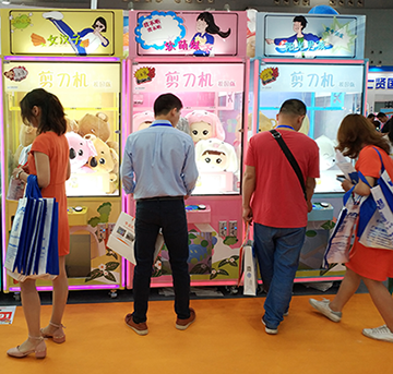 【立而方】一定會中獎的抓娃娃機，這又是什么新的模式？