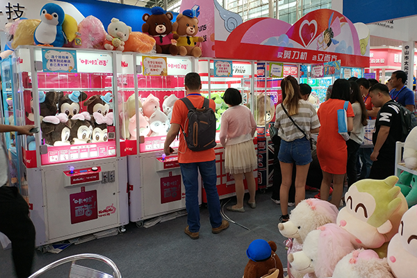 抓娃娃機 抓娃娃機