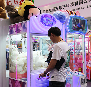 【立而方】緊跟時(shí)代潮流，打造網(wǎng)紅娃娃機(jī)創(chuàng)業(yè)項(xiàng)目