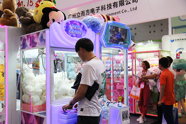 娃娃機(jī) 娃娃機(jī)