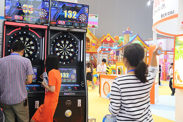 <a href='/wwj.htm' class='keys' title='點(diǎn)擊查看關(guān)于娃娃機(jī)的相關(guān)信息' target='_blank'>娃娃機(jī)</a>飛鏢機(jī) 娃娃機(jī)飛鏢機(jī)