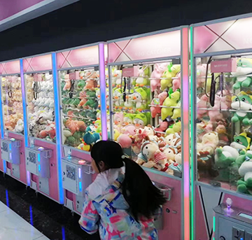 【立而方】娃娃機(jī)里面不止有娃娃，還有這些東西