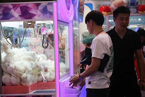 吸塑娃娃機(jī) 吸塑娃娃機(jī)