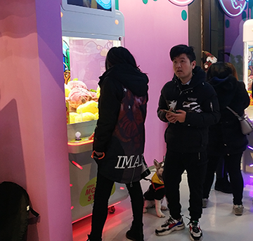 【立而方】把抓娃娃機(jī)看作打仗，從技術(shù)角度分析抓取技巧