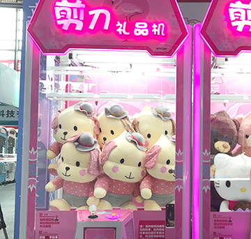 【立而方】抓娃娃機(jī)生態(tài)大繁榮，線下流量入口與零售業(yè)態(tài)升級(jí)
