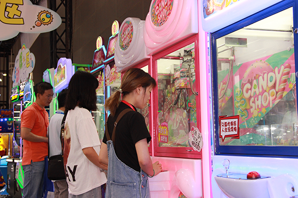 抓娃娃機(jī) 抓娃娃機(jī)