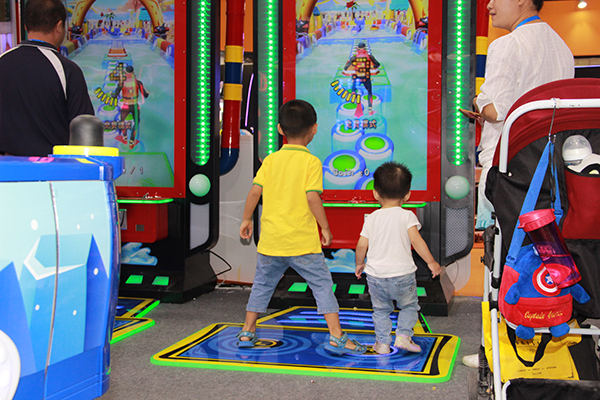 娃娃機(jī)彩票機(jī) 娃娃機(jī)彩票機(jī)