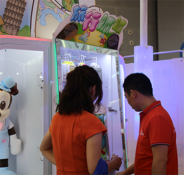 【立而方】24小時(shí)不間歇在線營(yíng)業(yè)，娃娃機(jī)為什么能夠如此瘋狂