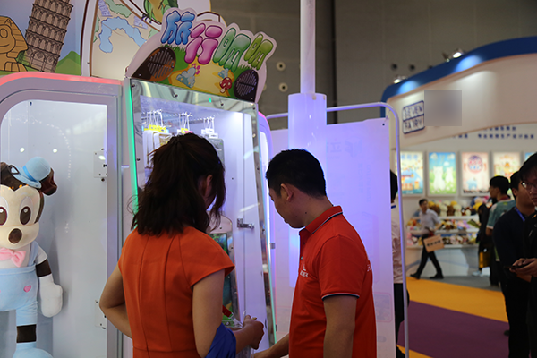 娃娃機(jī) 娃娃機(jī)