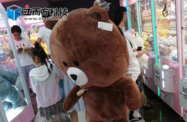 立而方娃娃機 立而方娃娃機