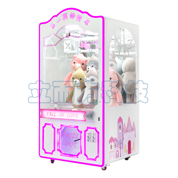 一剪鐘情剪刀機(jī)立而方 一剪鐘情<a href='/jiandaoji.htm' class='keys' title='點(diǎn)擊查看關(guān)于剪刀機(jī)的相關(guān)信息' target='_blank'>剪刀機(jī)</a>立而方