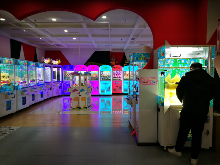 娃娃機(jī)一臺(tái)多少錢(qián) 娃娃機(jī)一臺(tái)多少錢(qián)