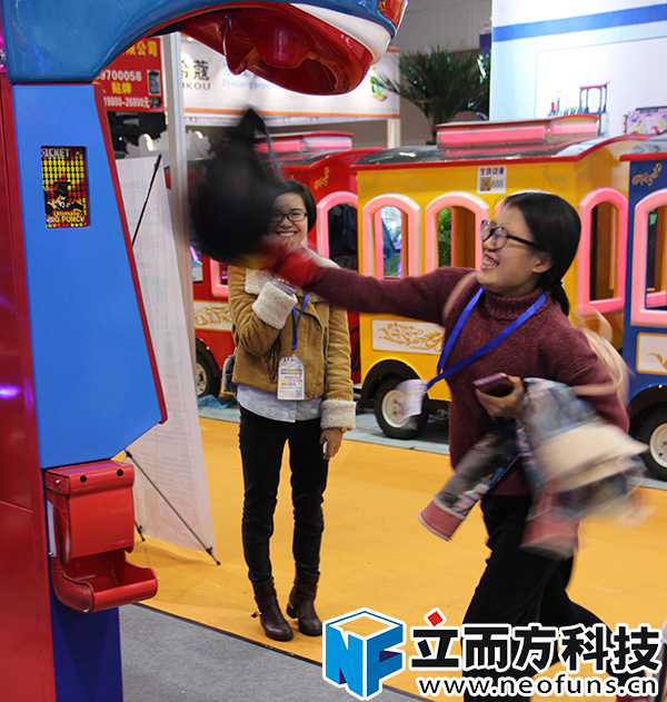 立而方龍拳機 立而方龍拳機