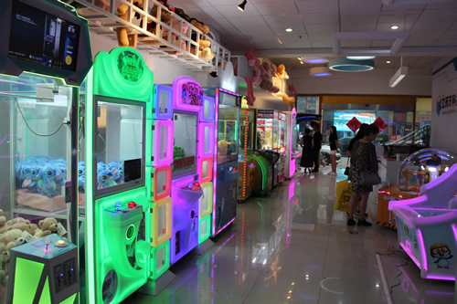 買娃娃機(jī)去哪里好 買<a href='/wwj.htm' class='keys' title='點(diǎn)擊查看關(guān)于娃娃機(jī)的相關(guān)信息' target='_blank'>娃娃機(jī)</a>去哪里好