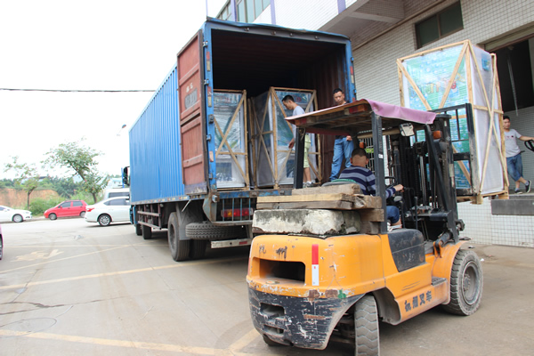 娃娃機(jī)廠家 娃娃機(jī)廠家
