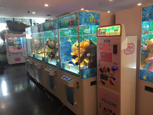 娃娃機(jī)廠家 娃娃機(jī)廠家