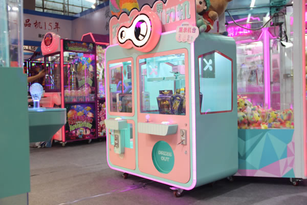 剪刀機(jī) <a href='/jiandaoji.htm' class='keys' title='點(diǎn)擊查看關(guān)于剪刀機(jī)的相關(guān)信息' target='_blank'>剪刀機(jī)</a>