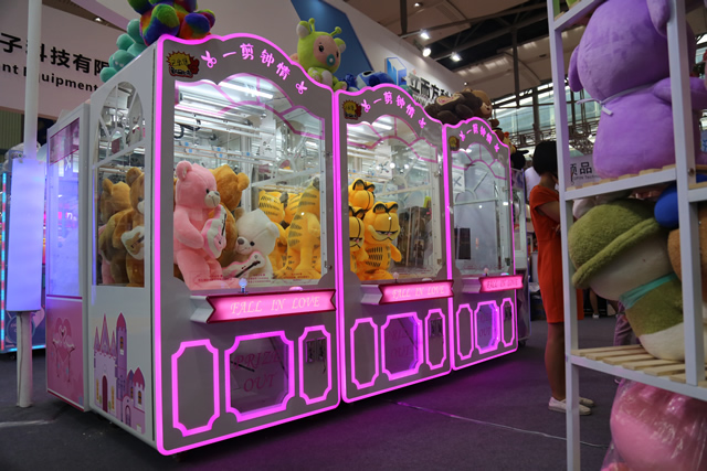 <a href='/jiandaoji.htm' class='keys' title='點擊查看關于剪刀機的相關信息' target='_blank'>剪刀機</a> 剪刀機